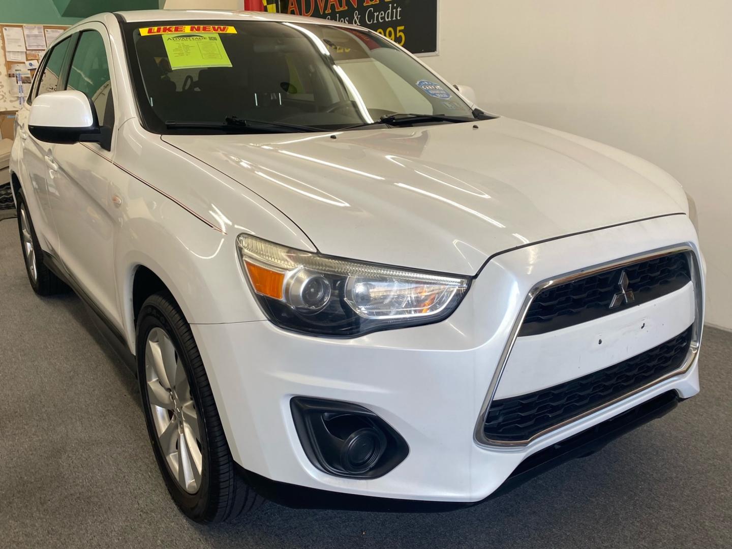 2015 WHITE /Gray Mitsubishi Outlander Sport (4A4AR3AUXFE) , located at 533 S West End Blvd., Quakertown, PA, 18951, (877) 257-4995, 40.343994, -75.303604 - Photo#2